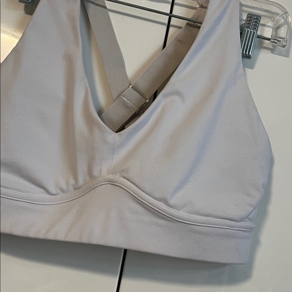 Fabletics White High Impact Padded Sports Bra, Size L - Picture 3 of 8